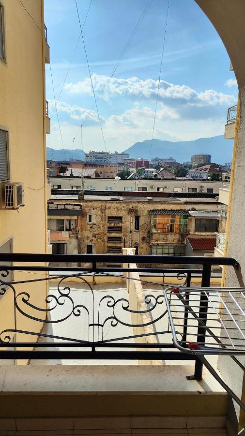 Appartamento Familiare Di Toni Shkodër Buitenkant foto